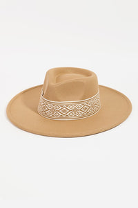 CHASING TRAILS RANCHER HAT IN TAN