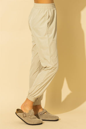 Lazy Days Joggers Beige