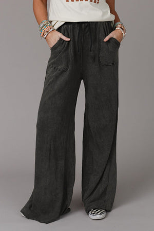 Wide Leg Pocketed Pants